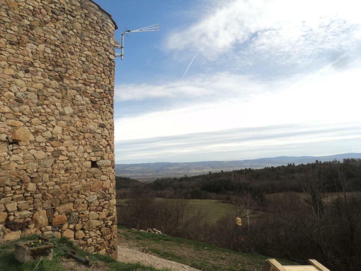 Le Donjon De La Reine Margot Bed & Breakfast Beaumont  Exterior photo